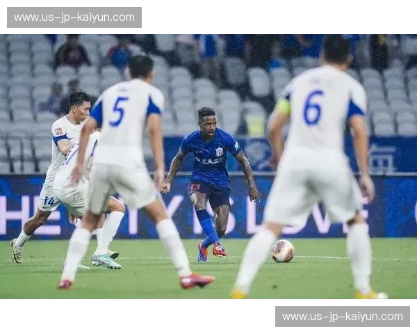 蓝与绿的荣耀之战：申花与杭州的足球恩怨情仇